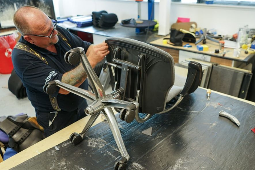 Ghế Văn Phòng Bị Kêu: Nguyên Nhân Và Giải Pháp Từ Chuyên Gia Nội Thất