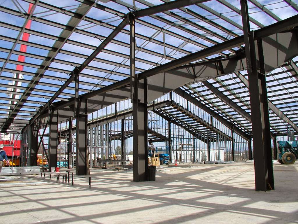 Sự Khác Nhau Của Nhà Thép Tiền Chế và Thông Thường