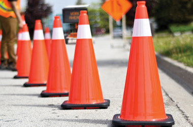 Cột phân làn chóp (cọc tiêu giao thông) và nơi bán uy tín