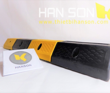 Chặn Bánh Xe Cao Su CC-D18 (1000 x 150 x 100 mm)